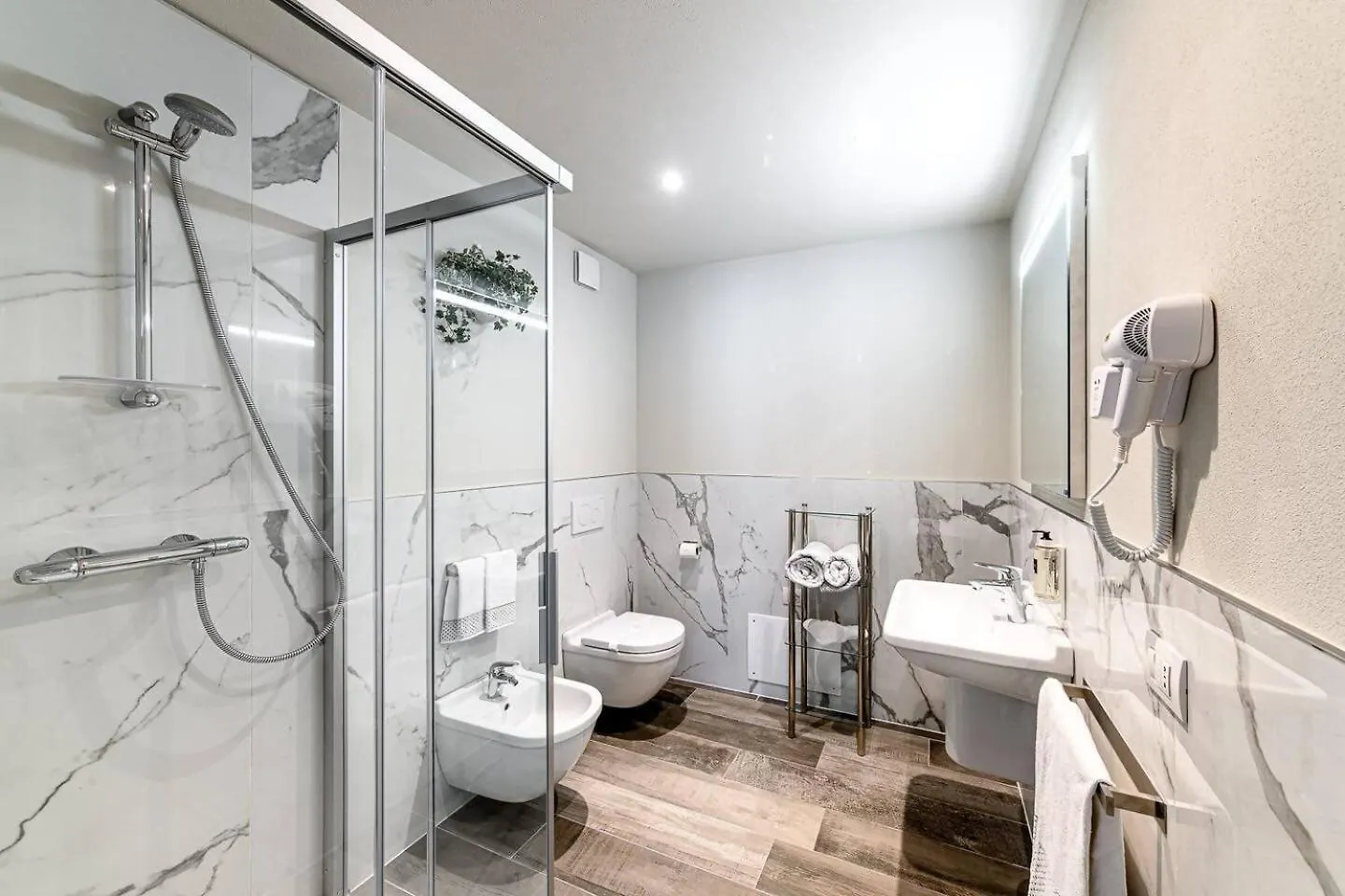 Apartment Residenza Cavour Appartamento C Tirano Italy